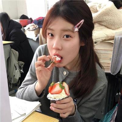 牌坊下的女人